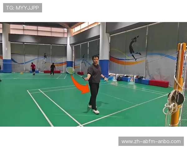 羽毛球网前球挑球